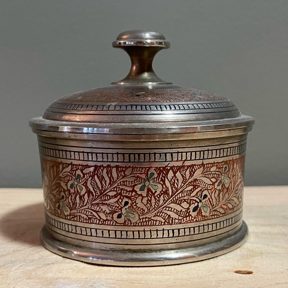 Vintage indian silver toned pot jewelry trinket holder